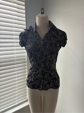 Bebe Women's Y2K Silk Rose Black Polo Short Sleeve Button Down